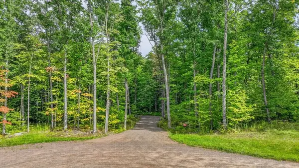 10194 N Hardwood Hills Dr, Hayward, WI 54843