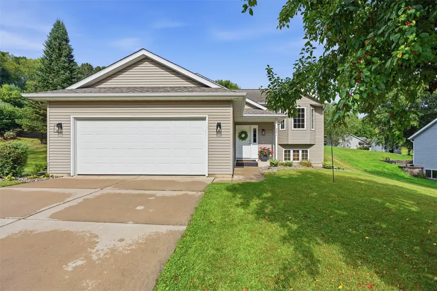 221 La Mans Lane, Eau Claire, WI 54703 - #2