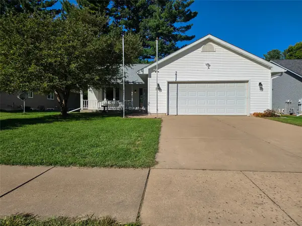 3228 Summerfield Drive, Eau Claire, WI 54701