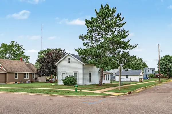 1134 Water St, Chippewa Falls, WI 54729