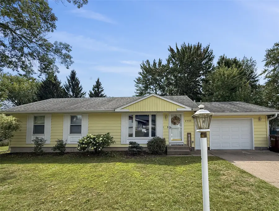 2905 Solem Lane, Eau Claire, WI 54703 - #2