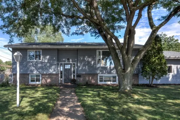 2915 Eisenhower Street, Eau Claire, WI 54701