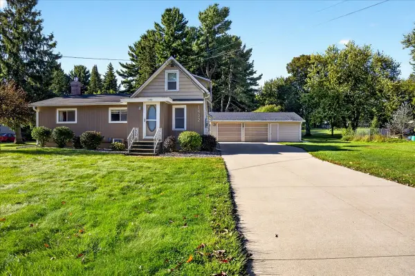 1402 E Blodgett Street, Marshfield, WI 54449