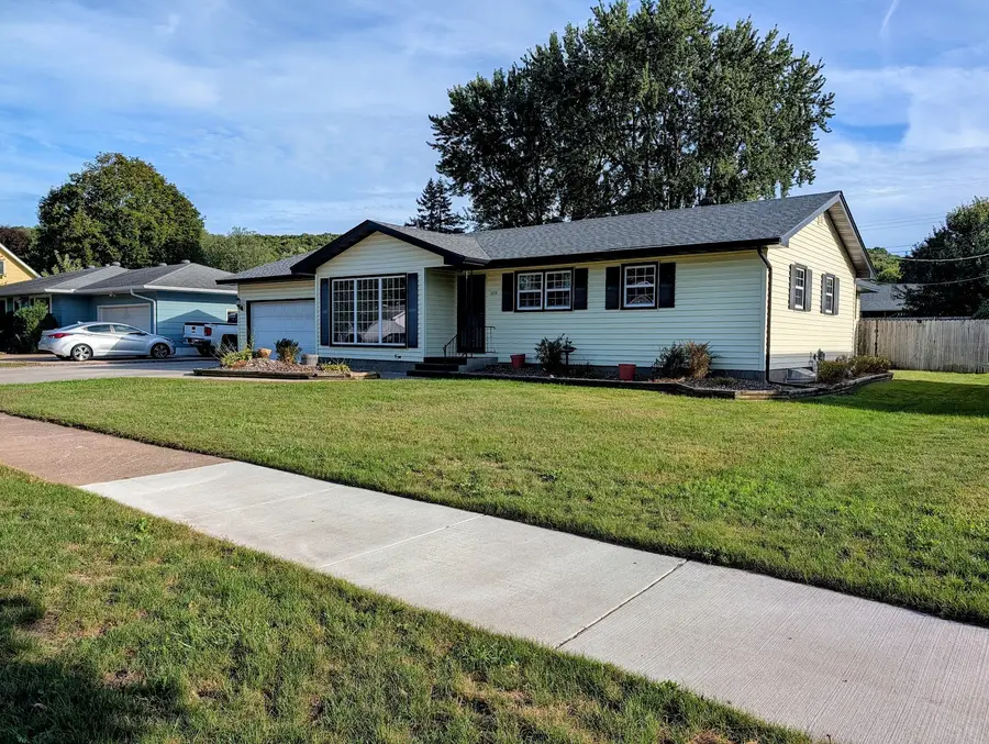 3119 Leslie Lane, Eau Claire, WI 54703 - #2