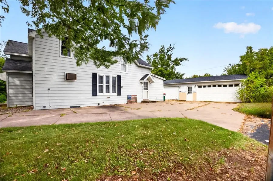 113 W Lincoln Avenue, Fall Creek, WI 54742 - #2