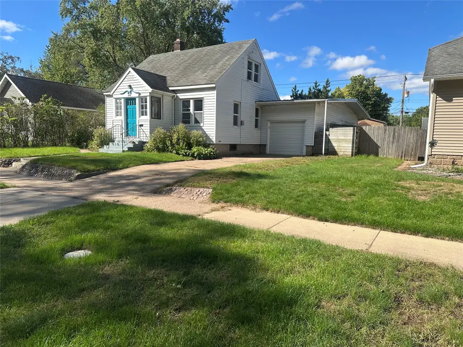 2228 8th Street, Eau Claire, WI 54703 - #2