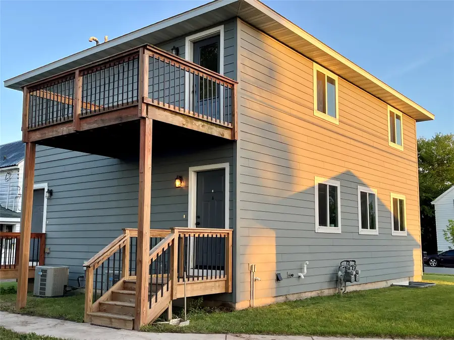 707 Division #A & B, Eau Claire, WI 54703 - #2