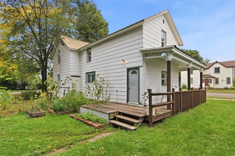 465 W Spruce Street, Chippewa Falls, WI 54729 - #3