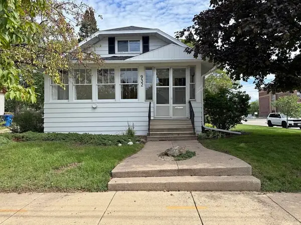 932 N Sawyer Street, Oshkosh, WI 65250