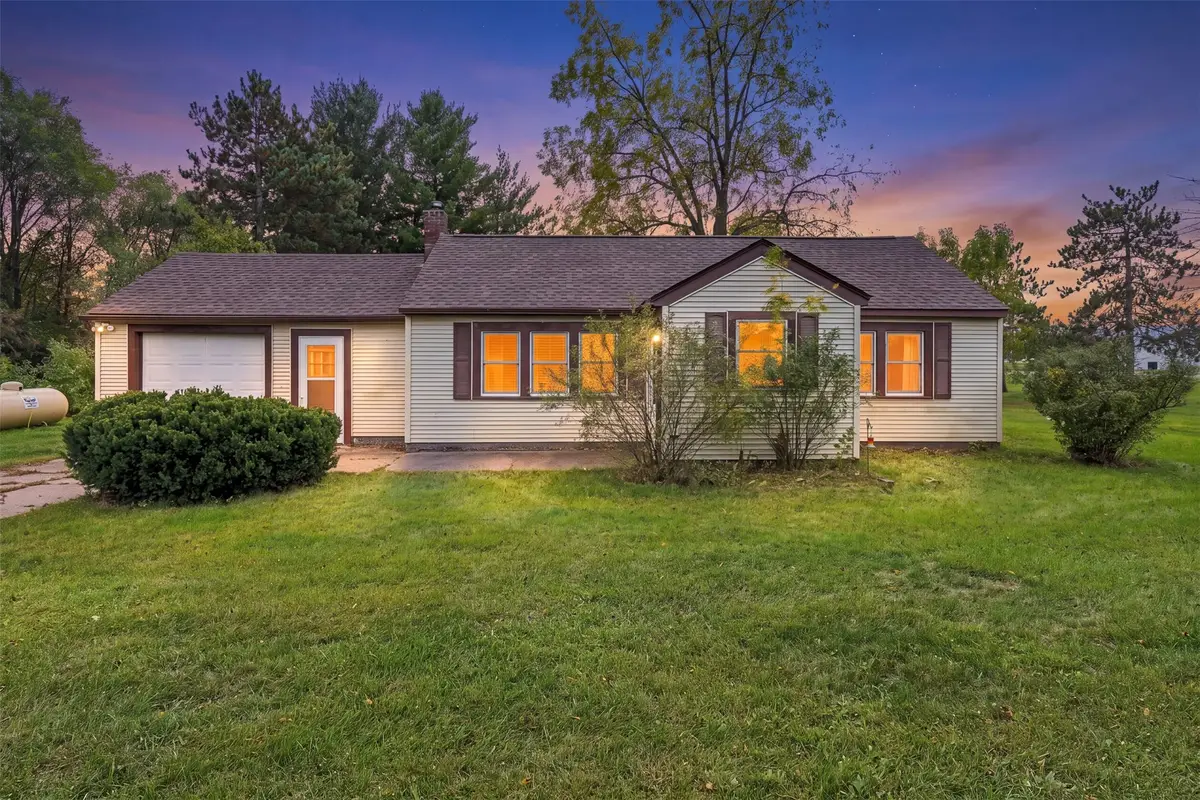 205 W South Avenue, Chippewa Falls, WI 54729 - #1