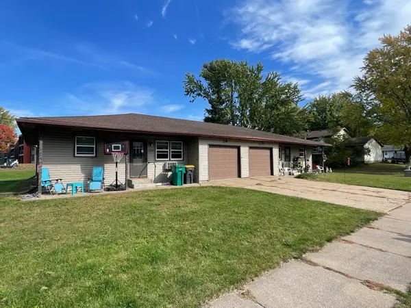 2218 Peters Drive #2218-2220, Eau Claire, WI 54703