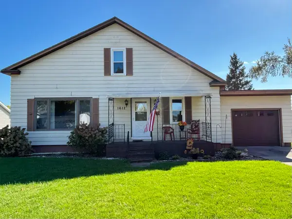 1612 6th Avenue, Bloomer, WI 54724