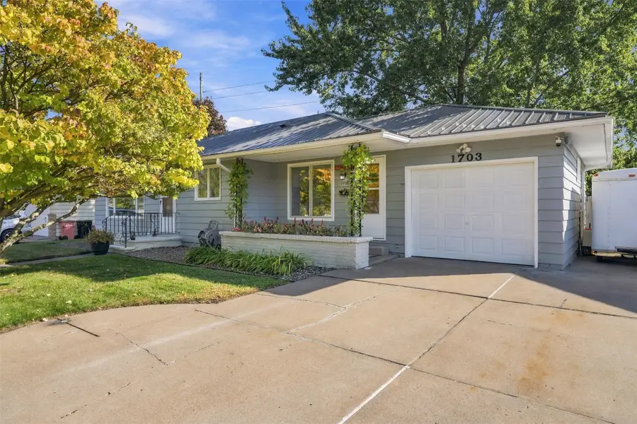 1703 Lloyd Avenue, Eau Claire, WI 54701 - #3