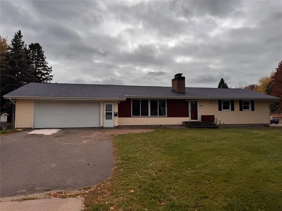302 E Wisconsin Avenue, Barron, WI 54812 - #2