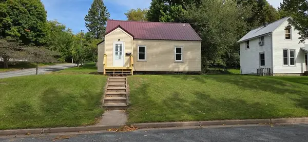 1203 13th Avenue E, Menomonie, WI 54751