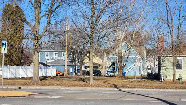 1209 GRAND AVENUE, Wausau, WI 54403