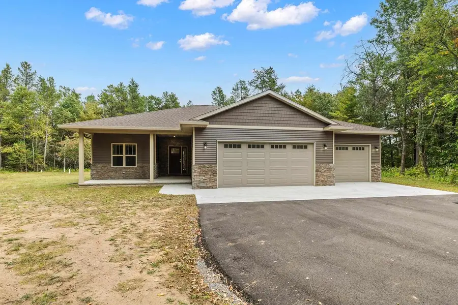 1403 SKYLINE DRIVE, Stevens Point, WI 54482 - Image #2