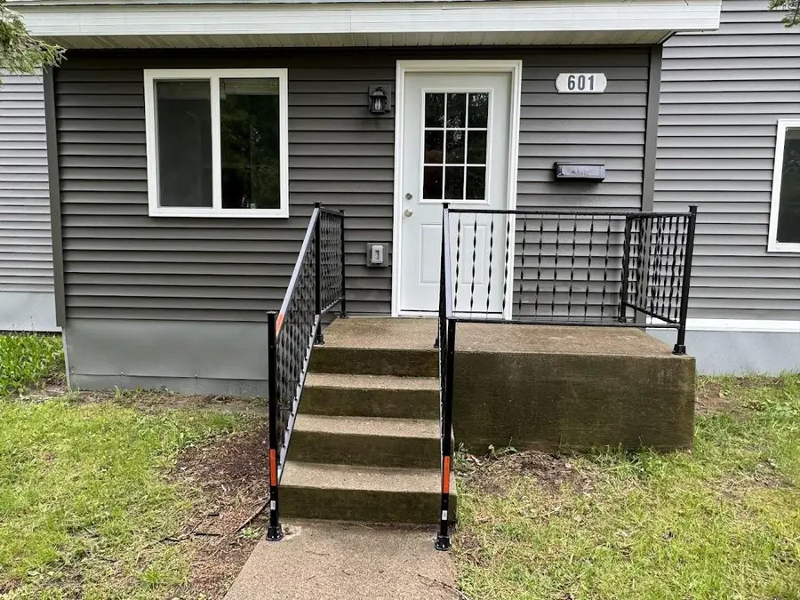 601 5TH AVENUE, Stevens Point, WI 54481 - #2