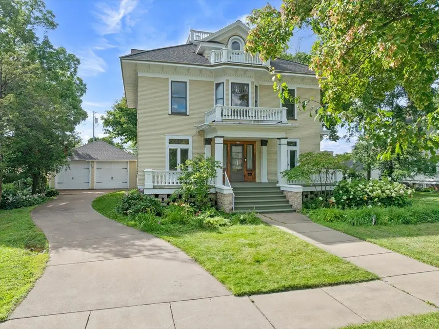 208 S CHERRY AVENUE, Marshfield, WI 54449 - Image #3