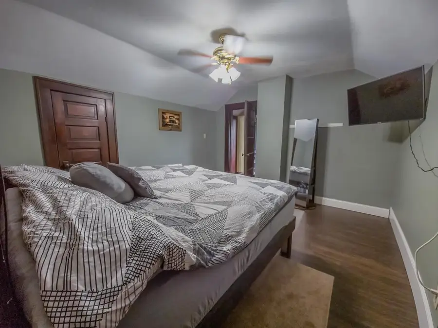 410 W CHIPPEWA STREET, Cadott, WI 54727 - Image #3