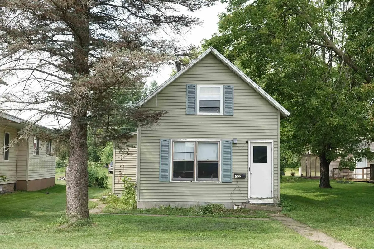 227 S PARK AVENUE, Medford, WI 54451 - Image #1