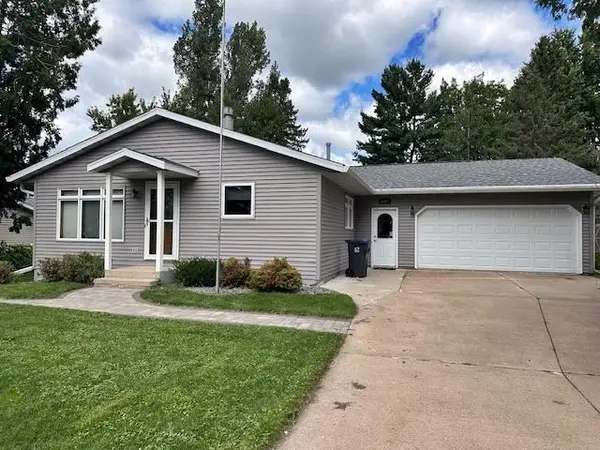 1211 E 14TH STREET, Marshfield, WI 54449