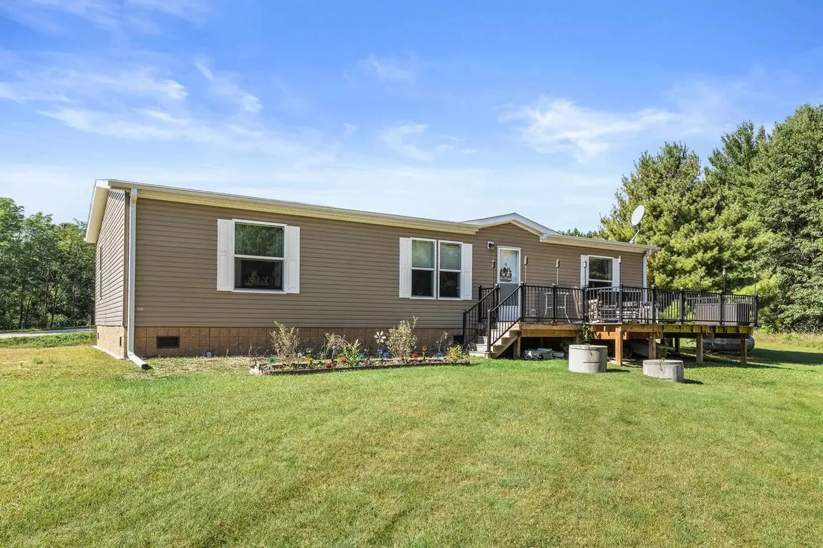 W8212 Highway O Wild Rose, Wild Rose, WI 54984 - Image #1