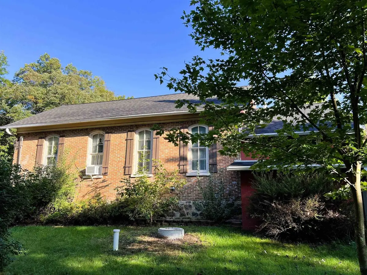 9920 STATE ROAD 22, Wild Rose, WI 54984 - Image #1