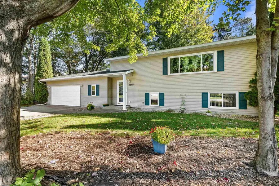 2050 E BREEZEWOOD COURT, Plover, WI 54467 - Image #3