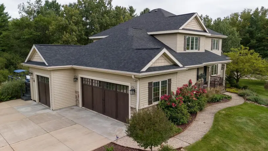 2101 EAGLE VALLEY LANE, Wausau, WI 54403 - Image #3