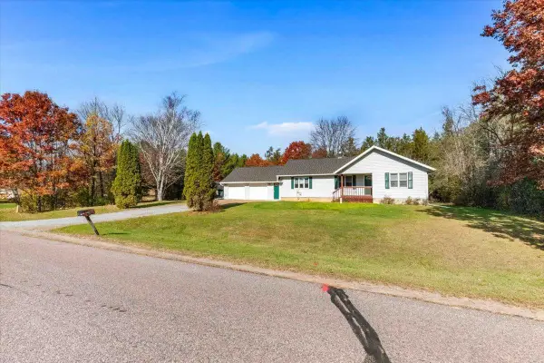8041 WHITE PINE DRIVE, Wisconsin Rapids, WI 54494