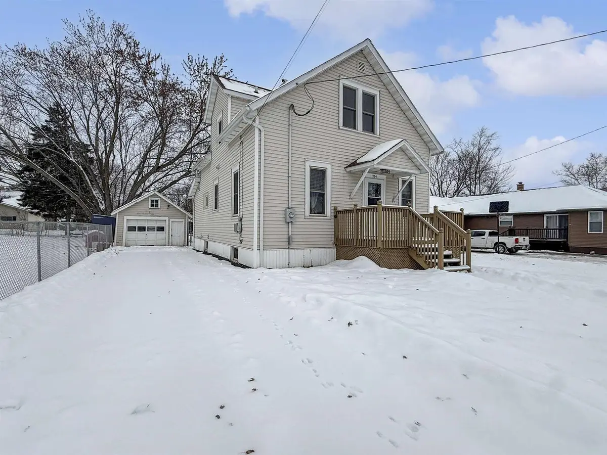 204 N HINMAN AVENUE, Marshfield, WI 54449 - Image #1