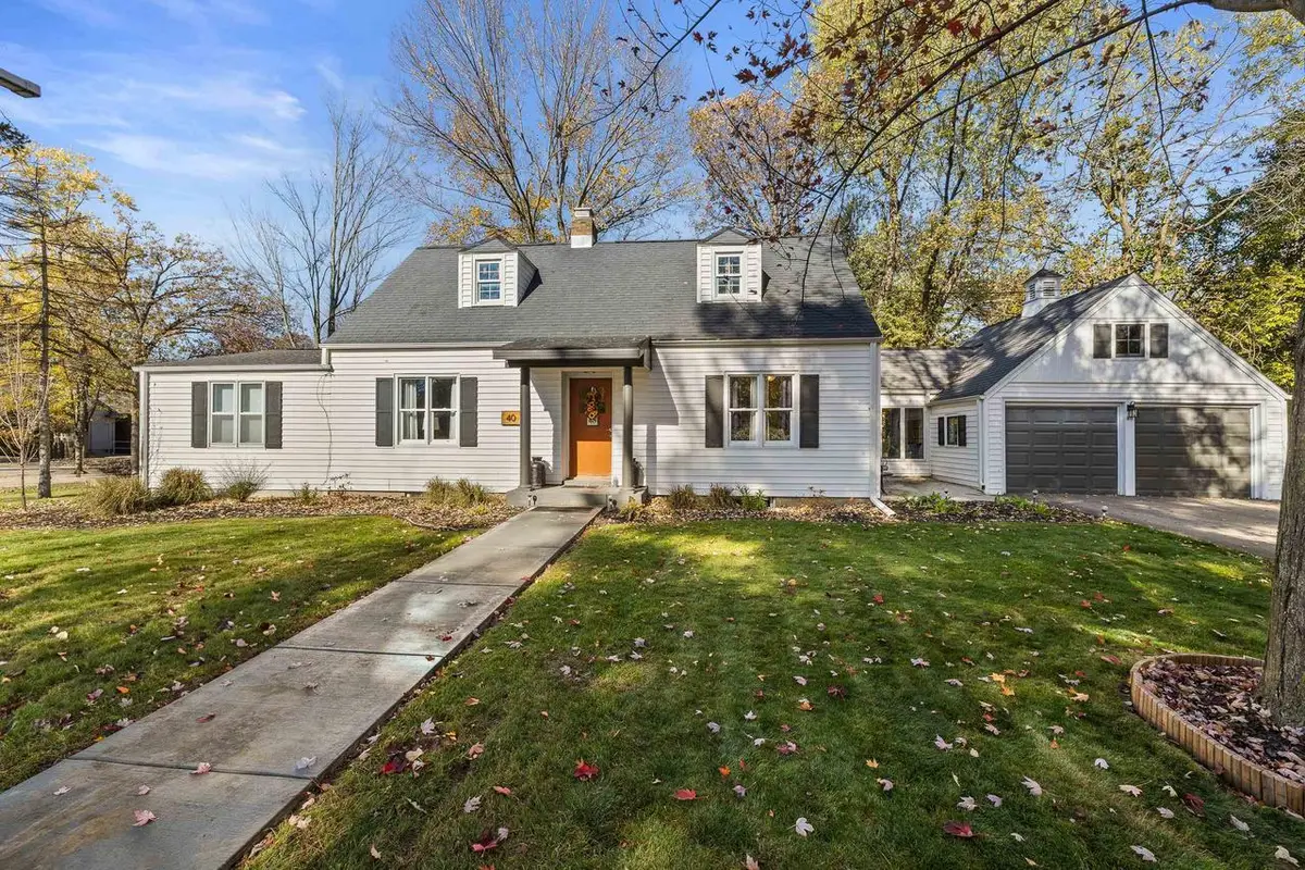 40 HILLCREST DRIVE, Stevens Point, WI 54481 - Image #1