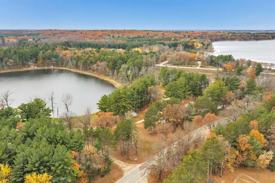 W12381 COUNTY ROAD GG, Hancock, WI 54943 - Image #2