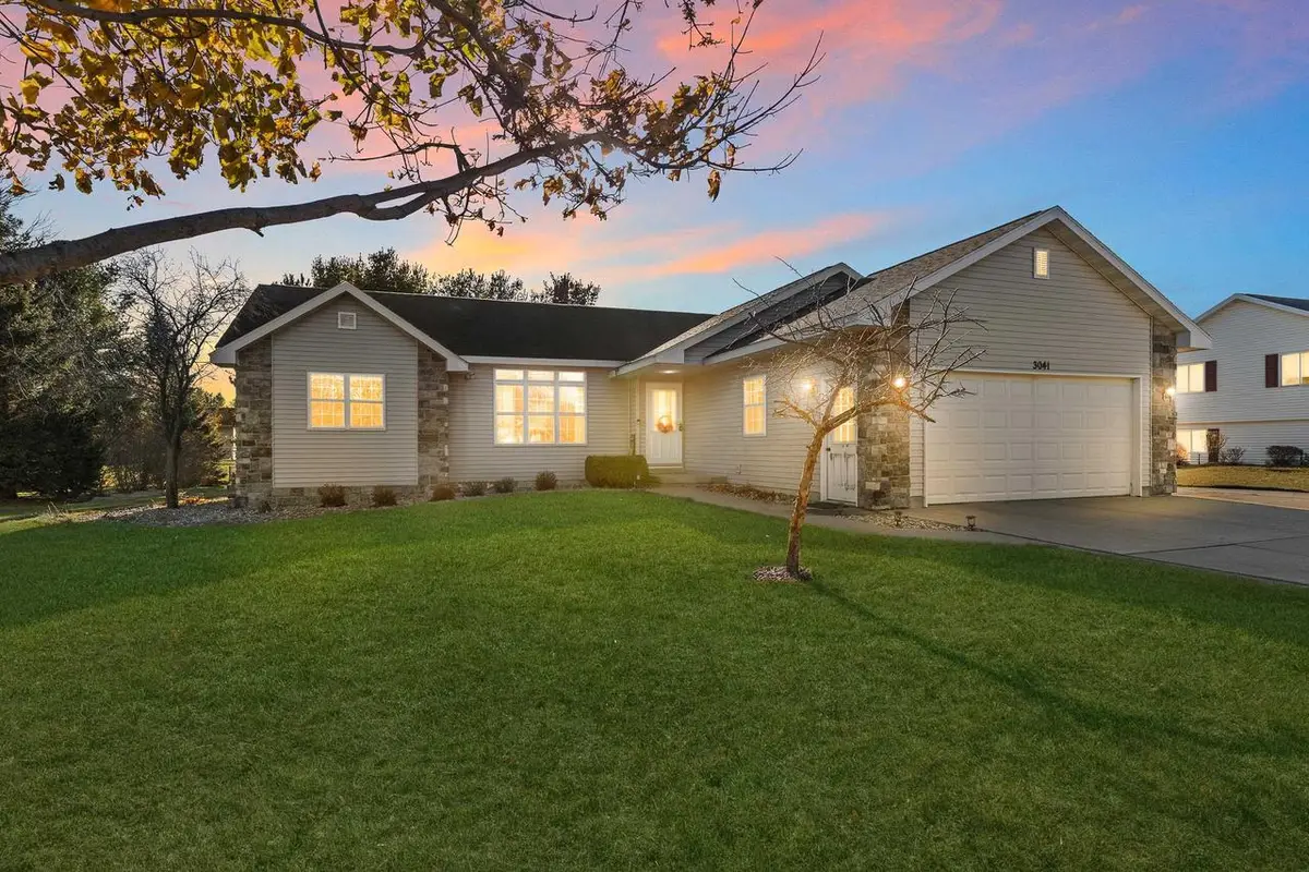 3041 LEXINGTON PLACE, Plover, WI 54467 - Image #1