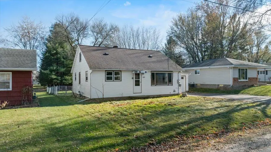 605 N HINMAN AVENUE, Marshfield, WI 54449 - Image #3
