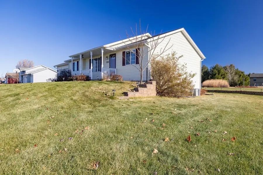 2256 FALCON CREST COURT, Kronenwetter, WI 54455 - Image #2