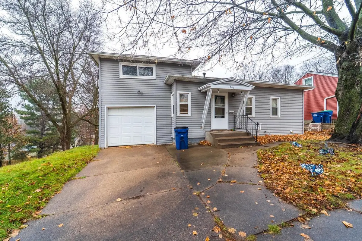 802 NINA AVENUE, Wausau, WI 54403 - #1