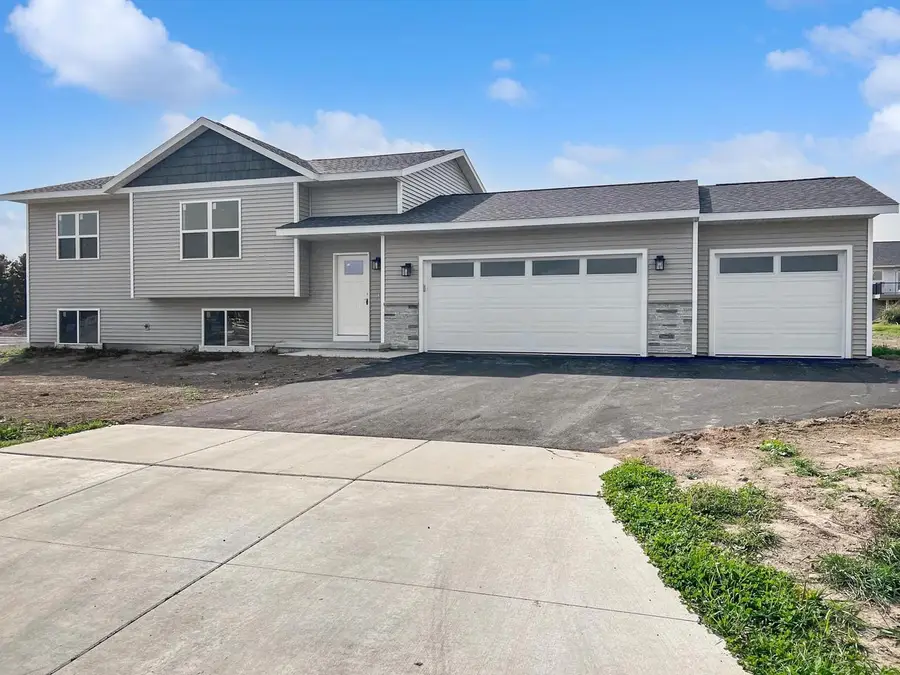 2104 S COTTONWOOD AVENUE, Marshfield, WI 54449 - Image #3