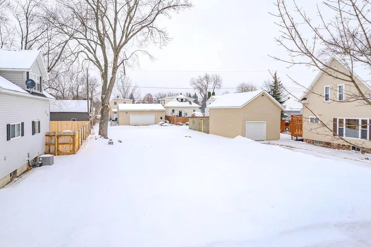 1017 S 11TH AVENUE, Wausau, WI 54401 - Image #1