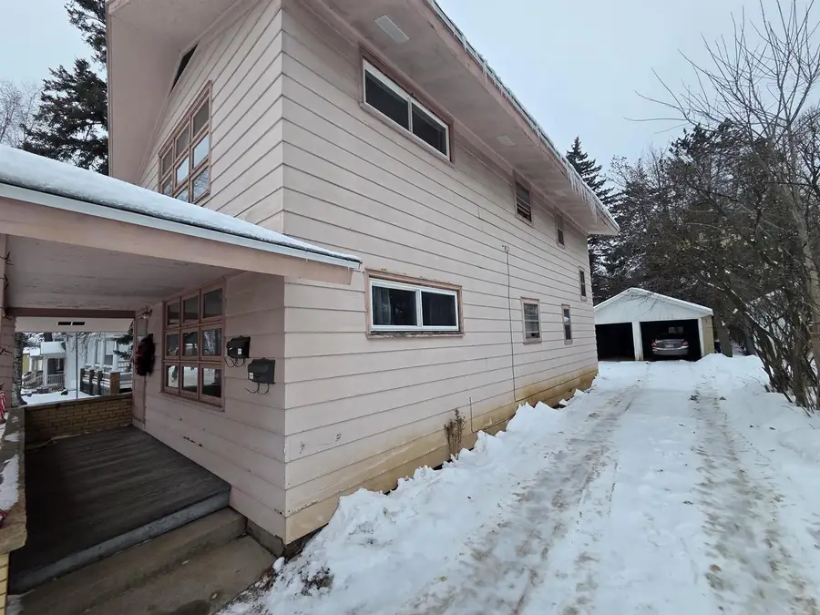 922 WASHINGTON STREET, Wausau, WI 54403 - Image #2