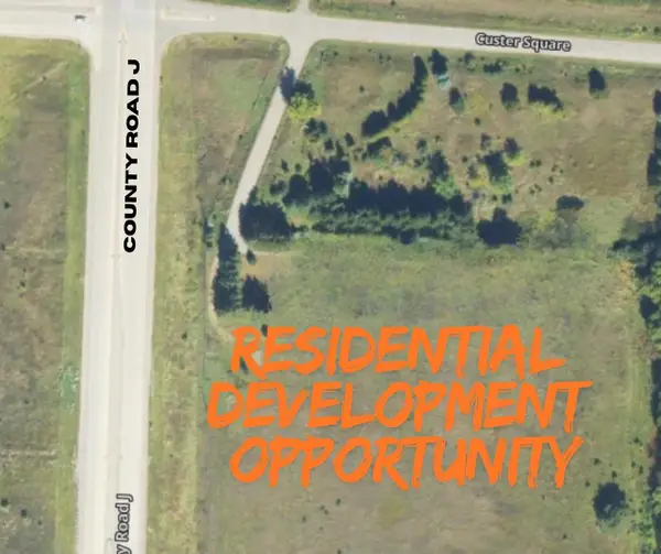 00 CUSTER SQUARE, Stevens Point, WI 54482