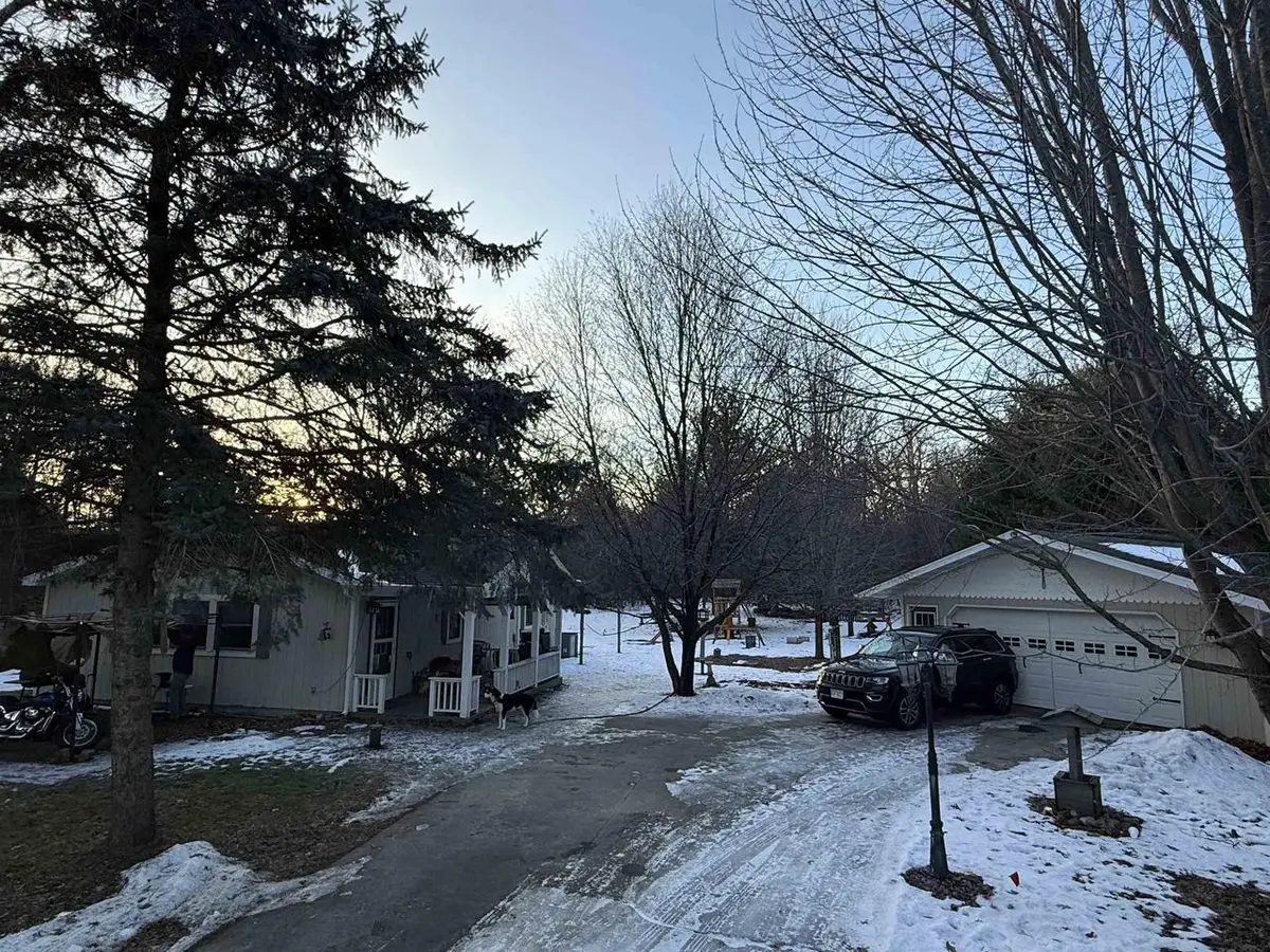 607 W WHISPERING CIRCLE, Redgranite, WI 54970 - Image #1