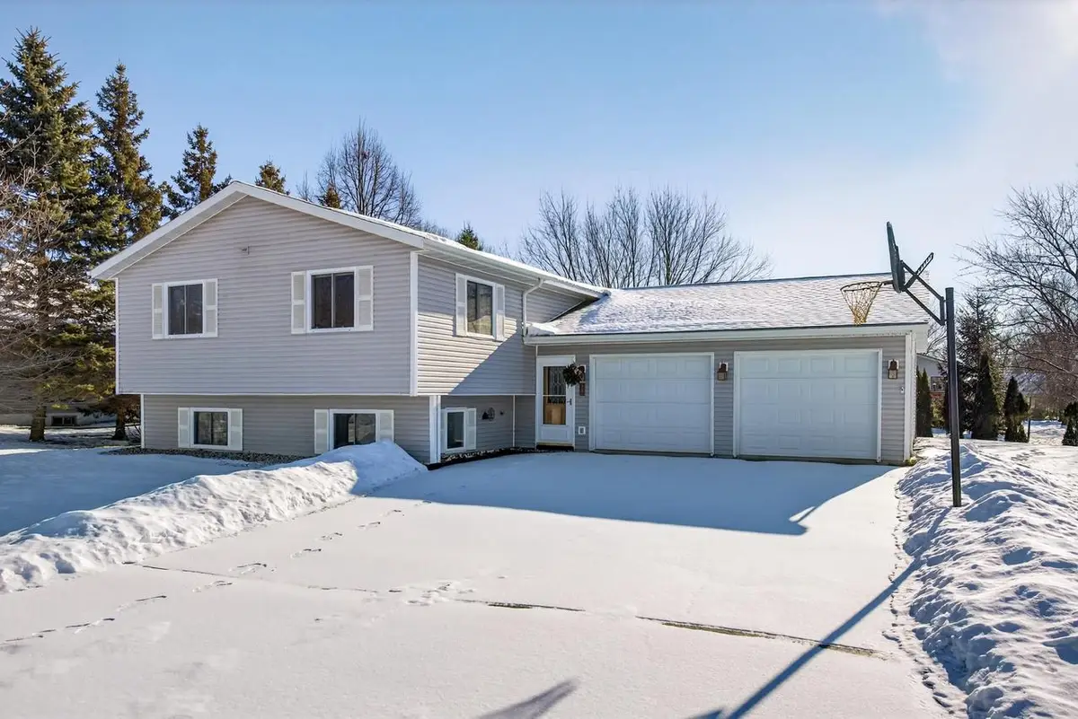612 W 11TH STREET, Marshfield, WI 54449 - Image #1