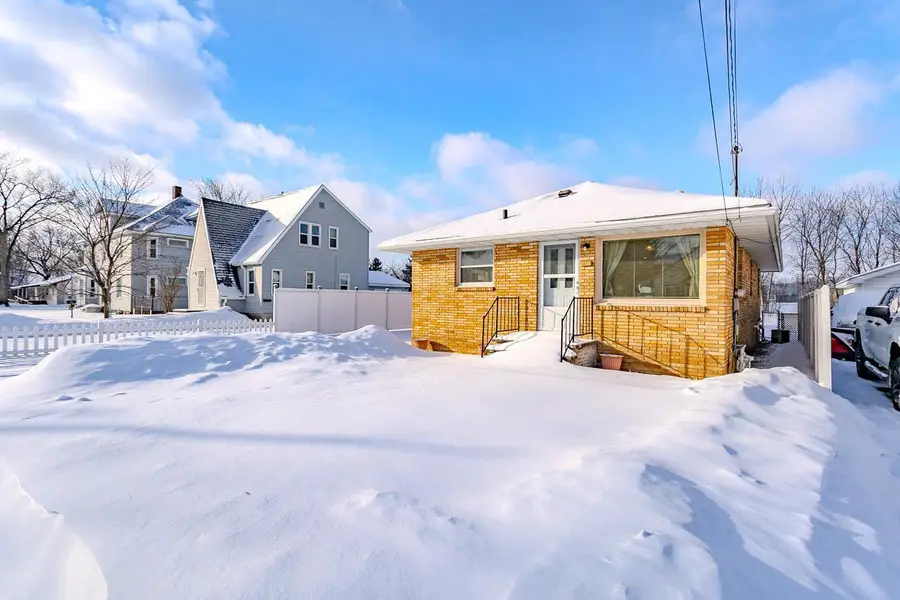 812 RIDGELAND AVENUE, Schofield, WI 54476 - Image #2