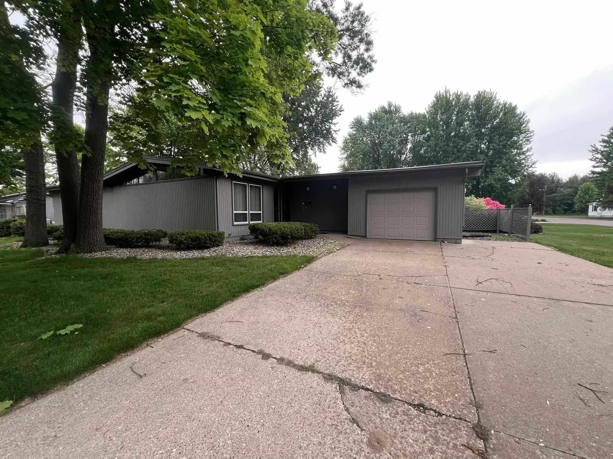 1011 S 19TH AVENUE, Wisconsin Rapids, WI 54495 - #1