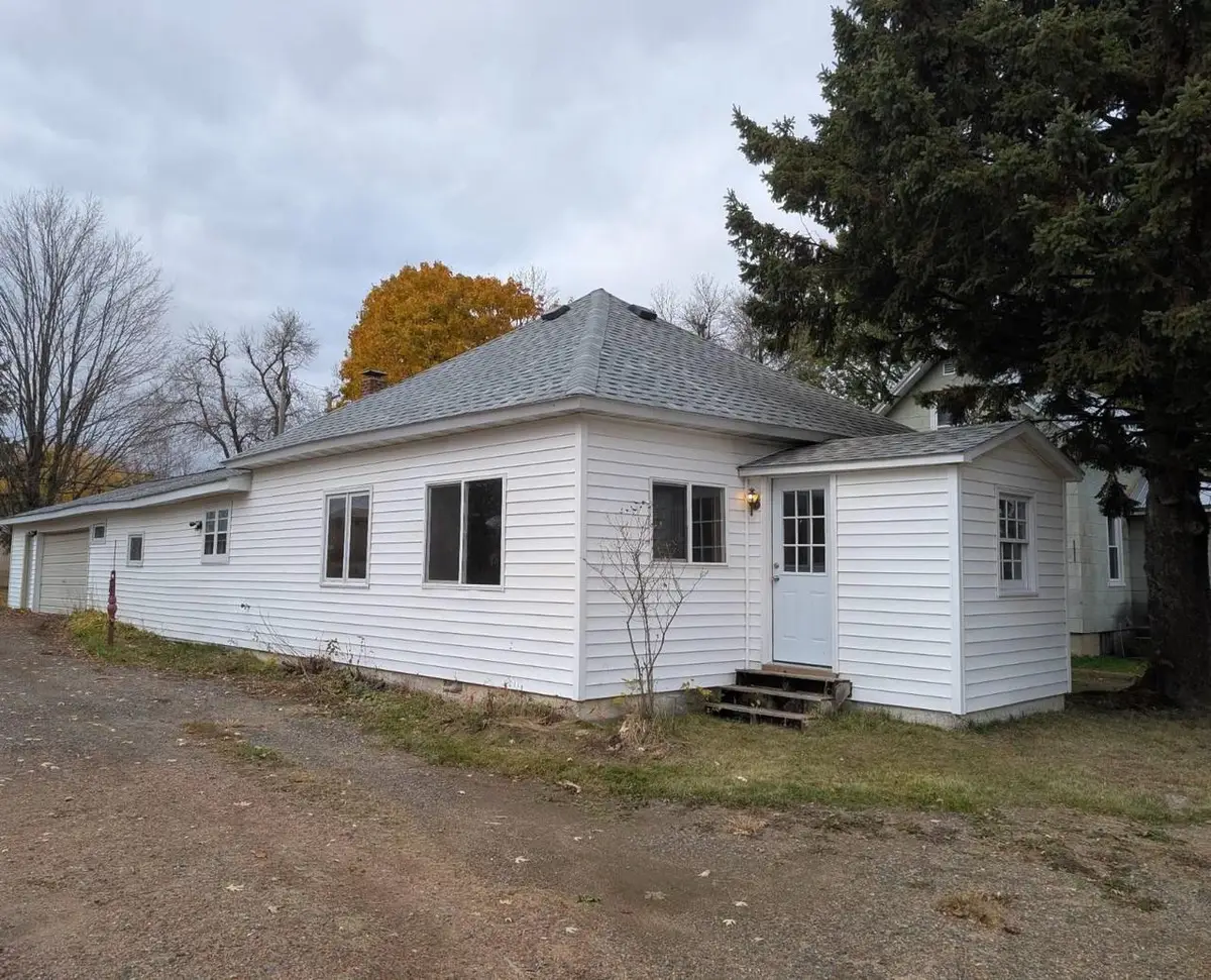 111 N FIFTH STREET, Abbotsford, WI 54405 - #1