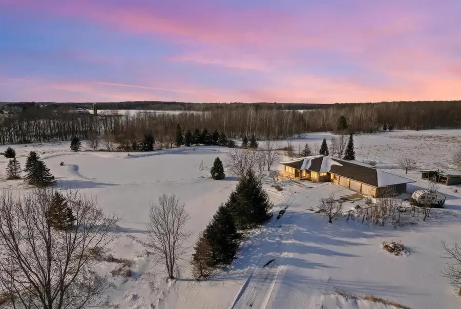 2562 COUNTY ROAD H, Junction City, WI 54443 - Image #2