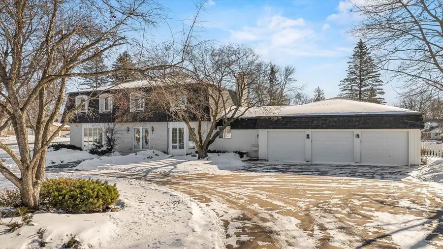 1002 W BLODGETT STREET, Marshfield, WI 54449 - #2