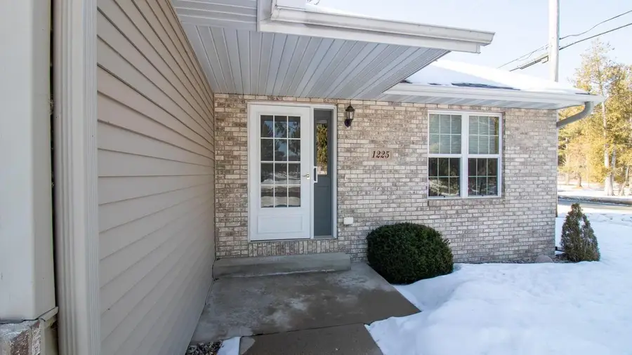 1225 EVERGREEN ROAD, Wausau, WI 54403 - #3